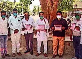 विप्र फाउंडेशन मकराना द्वारा कोरोना योद्धाओं को प्रशस्ति पत्र दे किया सम्मान।