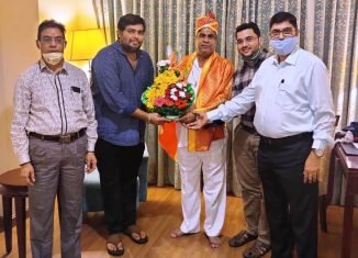 विप्र फाउण्डेशन सुरत के जिलाध्यक्ष श्री घनश्याम सेवग का हैदराबाद में स्वागत।
