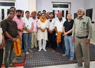विप्र फाउंडेशन चूरू द्वारा रतनगढ़ विधायक श्री अभिनेष महर्षि का सम्मान।