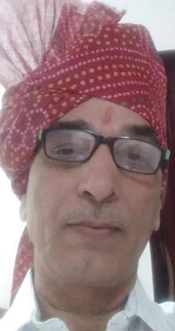 श्री चम्पालाल पारीक
