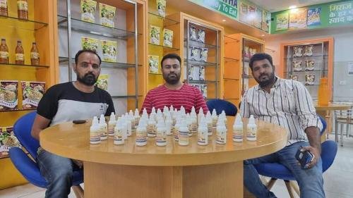 गौमाता के लिए निःशुल्क दवा वितरण अभियान